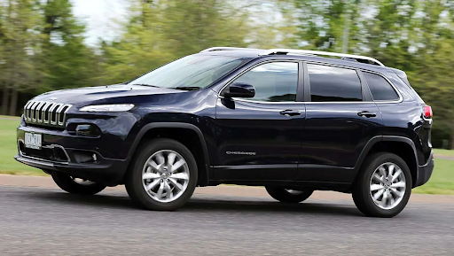 Mobil Jeep Cherokee rakitan 2014